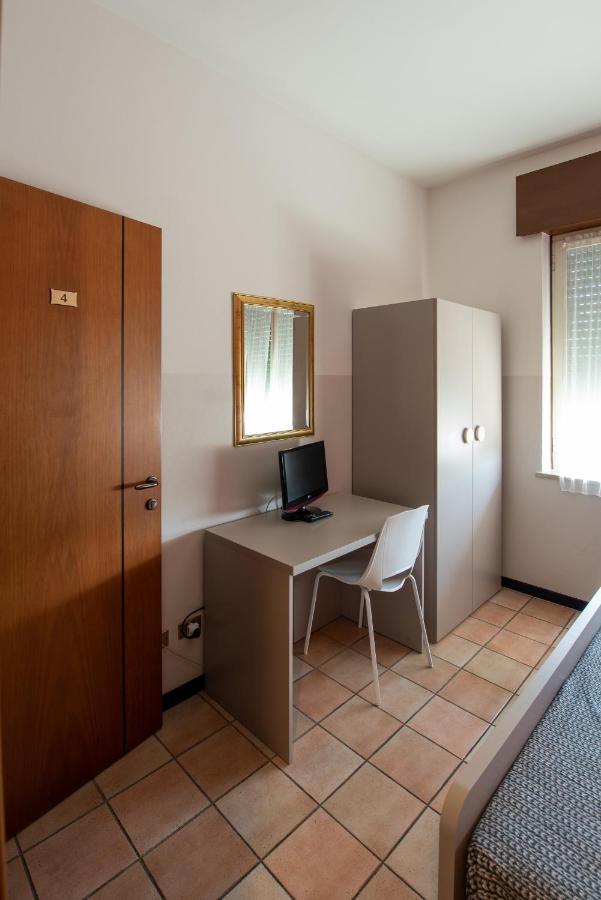 Albergo La Rovere Roverbella ภายนอก รูปภาพ